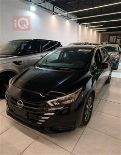 نيسان فيرسا